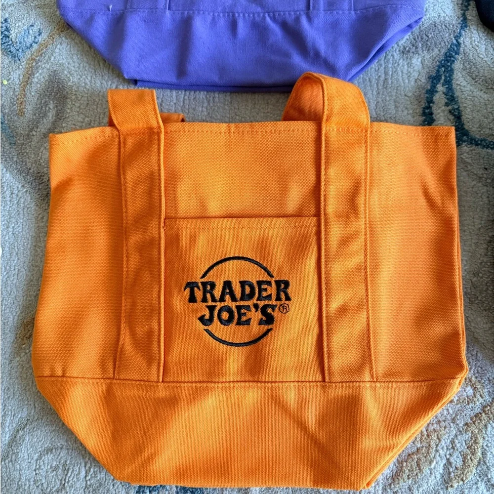 4x Trader Joe’s mini Canvas halloween theme shopping tote bags.